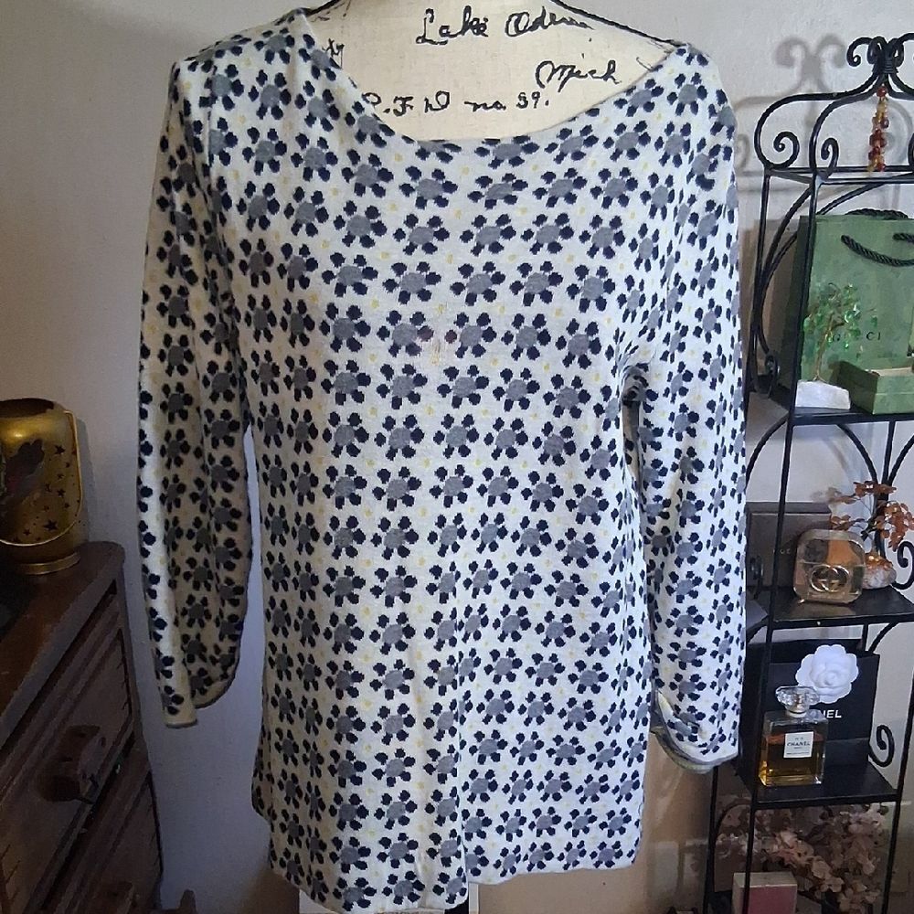 Anthropologie Field Flower Women's Blue and White Patterned Blouse Size Large